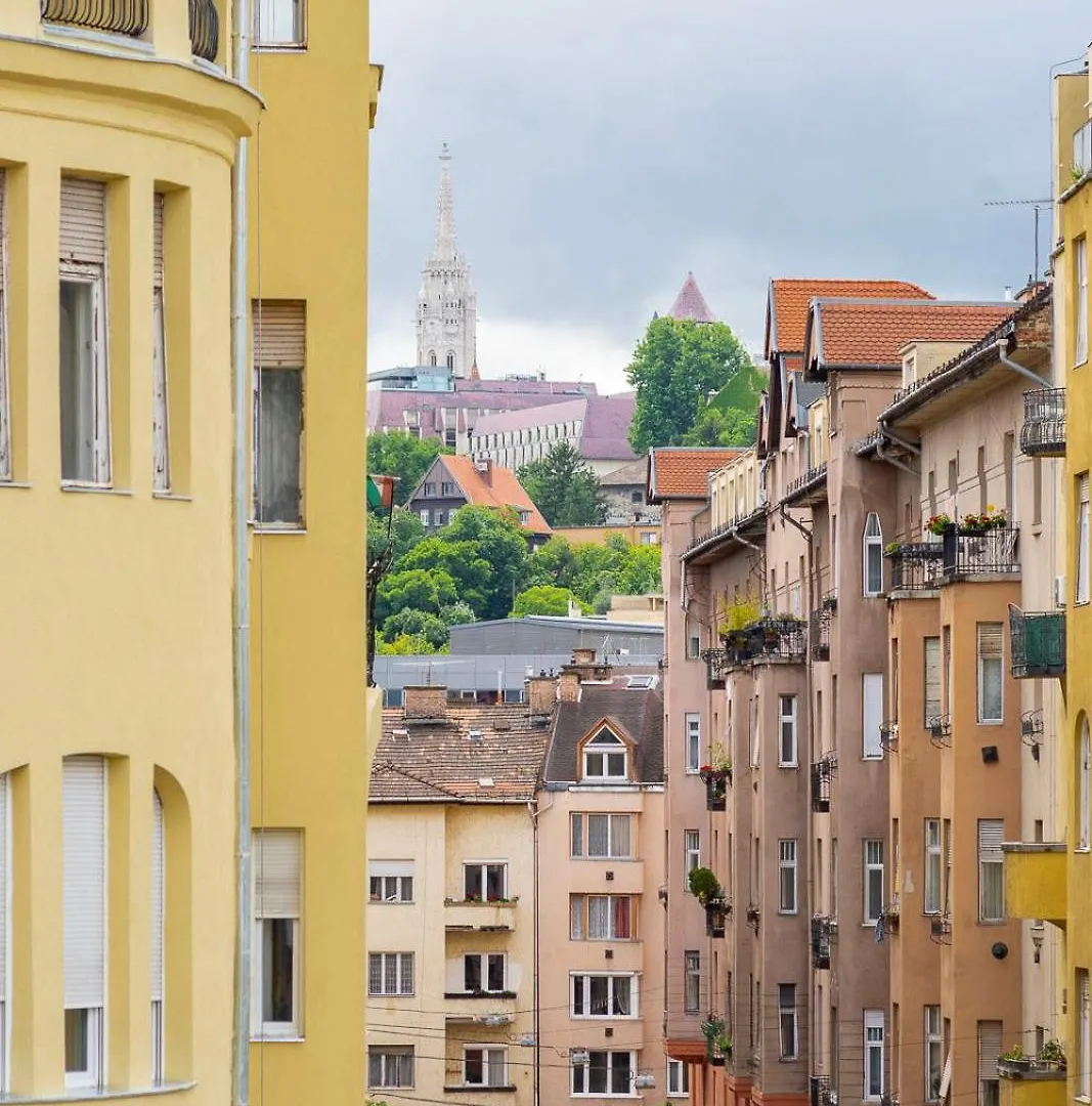 Apartment Beautiful Spacious Three-Room Suite Close To Buda Castle Budapest Hungary