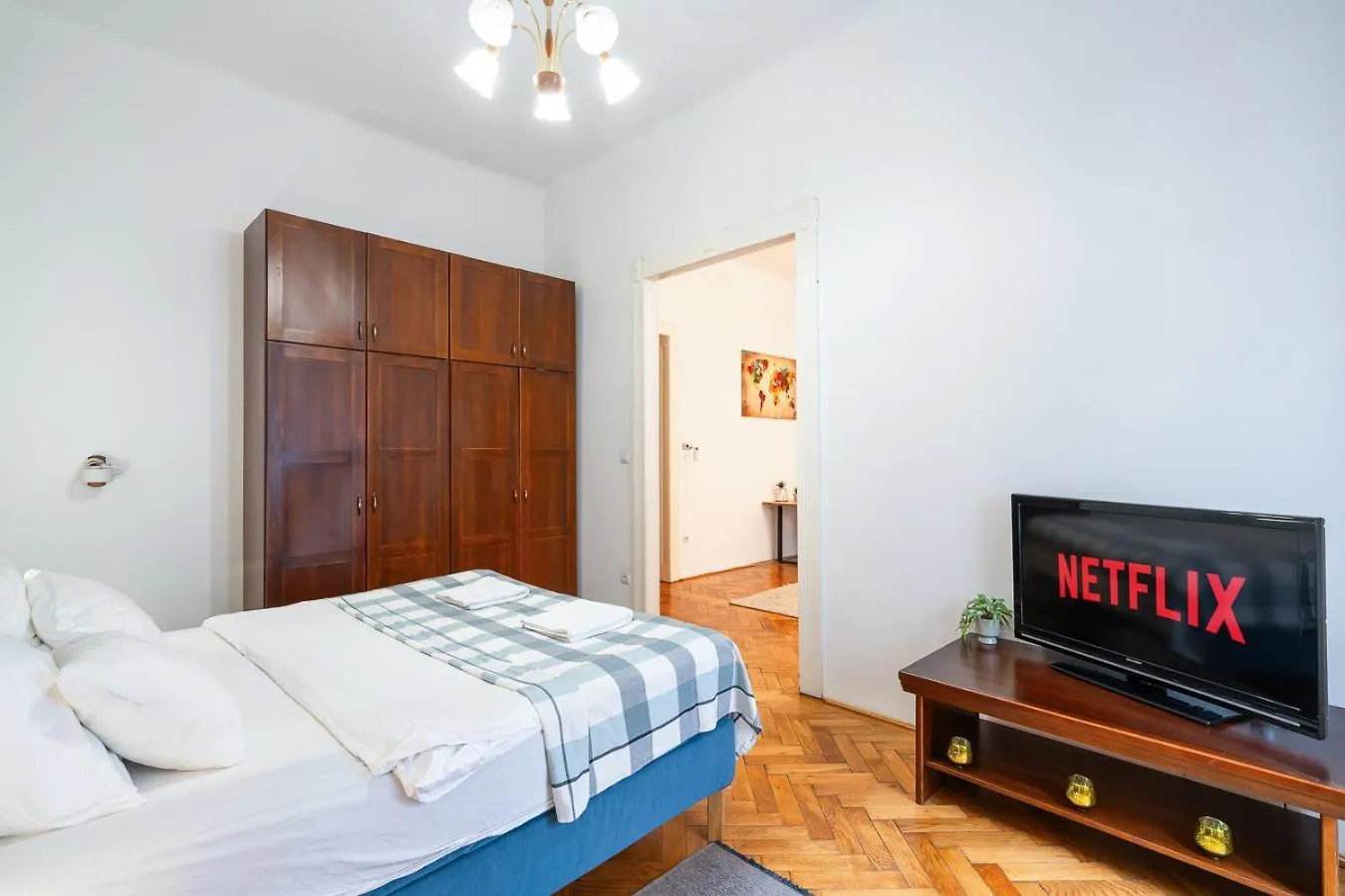 Beautiful Spacious Three-Room Suite Close To Buda Castle Budapest Hungary
