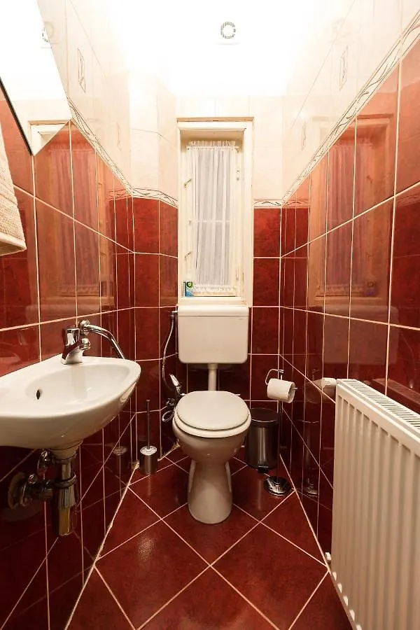Apartament Beautiful Spacious Three-Room Suite Close To Buda Castle Budapeszt